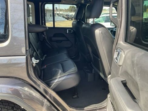 Used 2022 Jeep Wrangler Unlimited Sahara w/ LED Lighting Group image 20