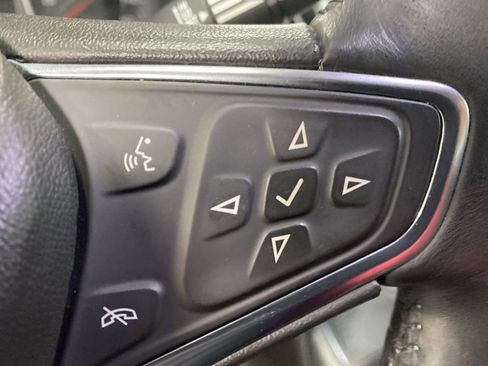 Used 2018 Chevrolet Malibu LT image 34