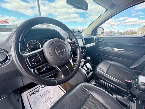 Used 2014 Jeep Compass Latitude image 13