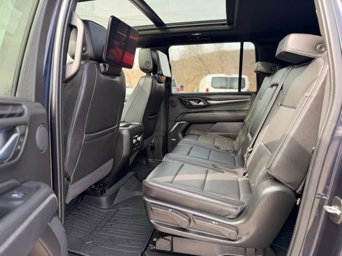 Used 2024 GMC Yukon XL Denali image 25