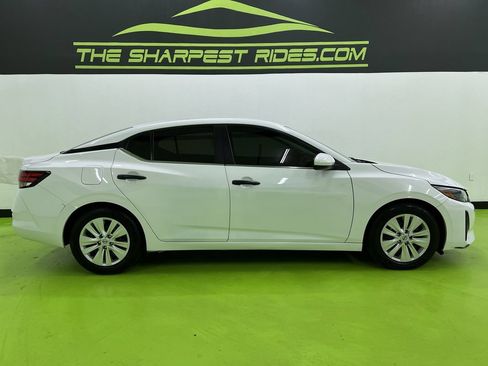Used 2024 Nissan Sentra S FWD image 11