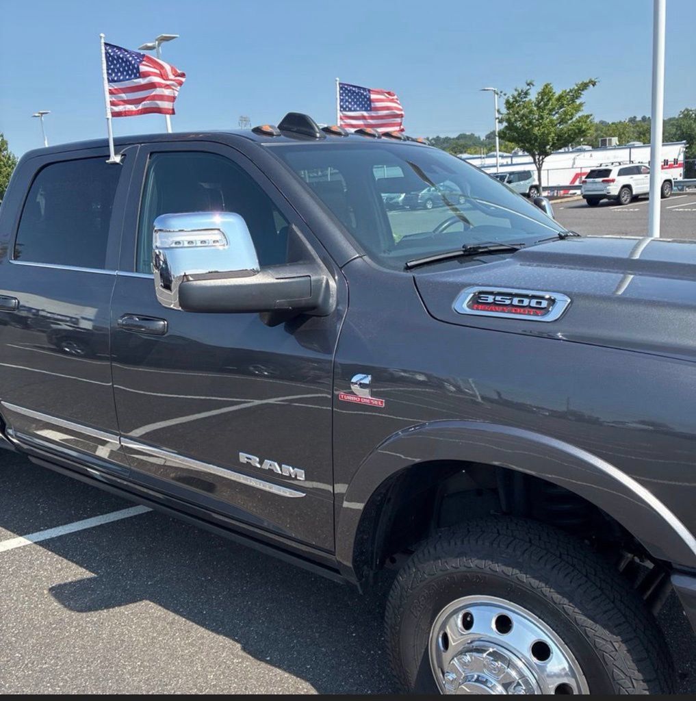 Used 2024 RAM 3500 Limited AWD/4WD image 26