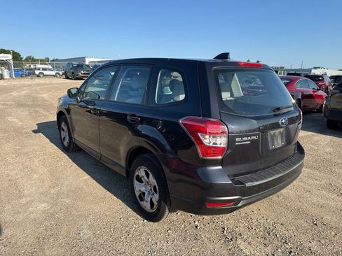 Used 2016 Subaru Forester 2.5i AWD/4WD image 2