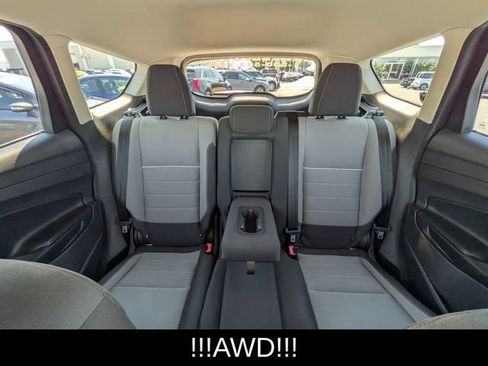 Used 2015 Ford Escape SE w/ Equipment Group 201A AWD/4WD image 17