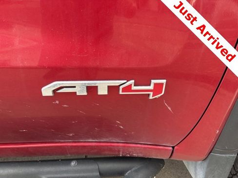 Used 2024 GMC Sierra 1500 AT4 w/ Technology Package image 11