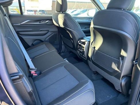 New 2025 Jeep Grand Cherokee 4WD image 28