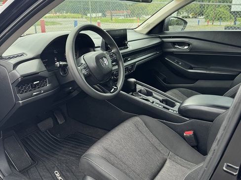 Used 2024 Honda Accord EX image 8