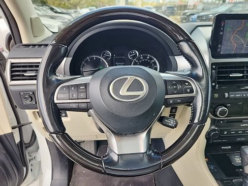Used 2022 Lexus GX 460 Premium image 5