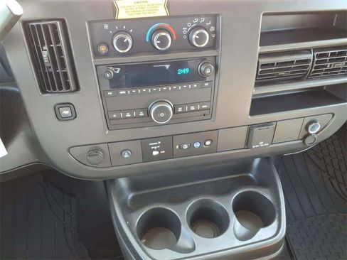 Used 2025 Chevrolet Express 3500 LS image 16