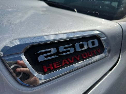 Used 2026 RAM 2500 Laramie AWD/4WD image 9