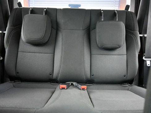 Used 2022 Jeep Wrangler Sport image 28