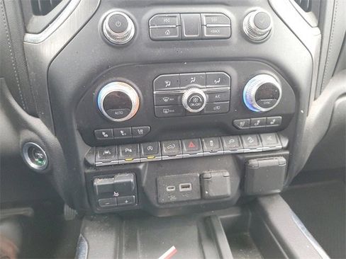 Used 2021 GMC Sierra 1500 Denali w/ Denali Ultimate Package image 13