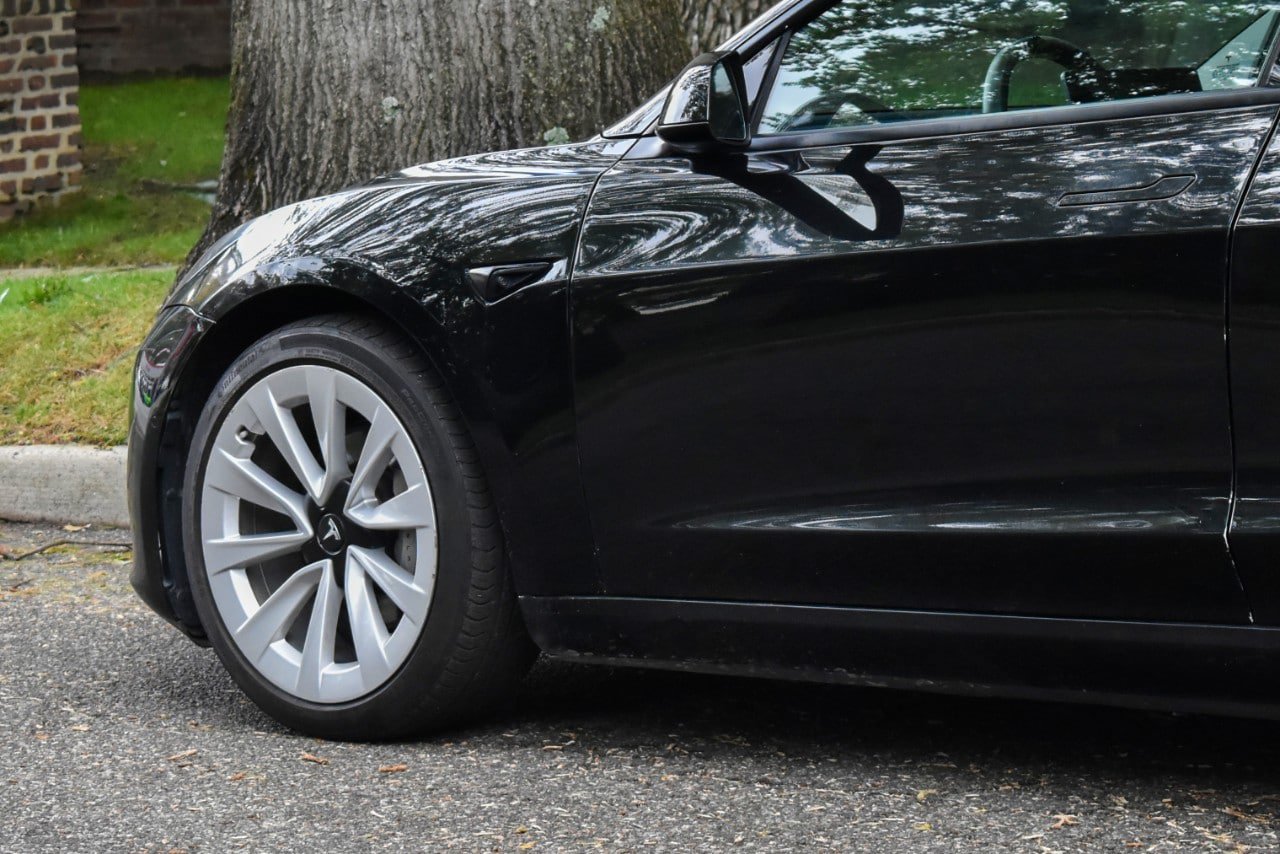 Used 2022 Tesla Model 3 Long Range AWD/4WD image 24