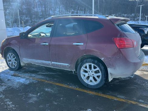 Used 2011 Nissan Rogue SV w/ SL Pkg image 9