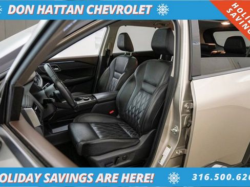 Used 2021 Nissan Rogue Platinum image 4