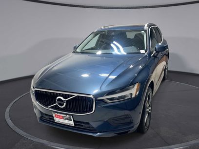 Used 2018 Volvo XC60 T5 Momentum w/ Vision Package