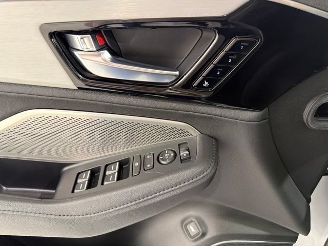 Certified 2024 Acura MDX SH-AWD image 11