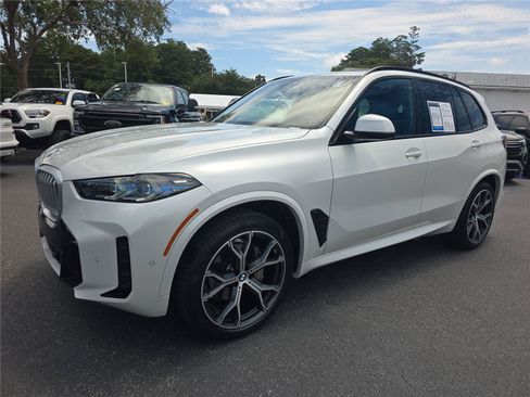 Used 2024 BMW X5 xDrive40i w/ M Sport Package AWD/4WD image 7