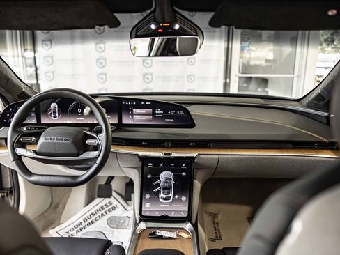 Used 2024 Lucid Air Touring image 35