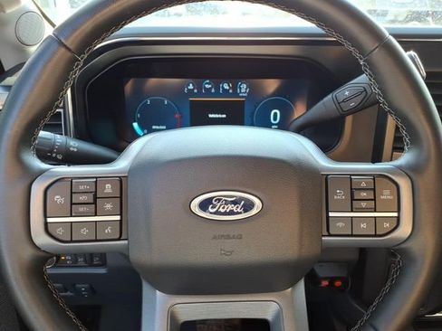 Used 2025 Ford F350 Lariat w/ Lariat Ultimate Package AWD/4WD image 22