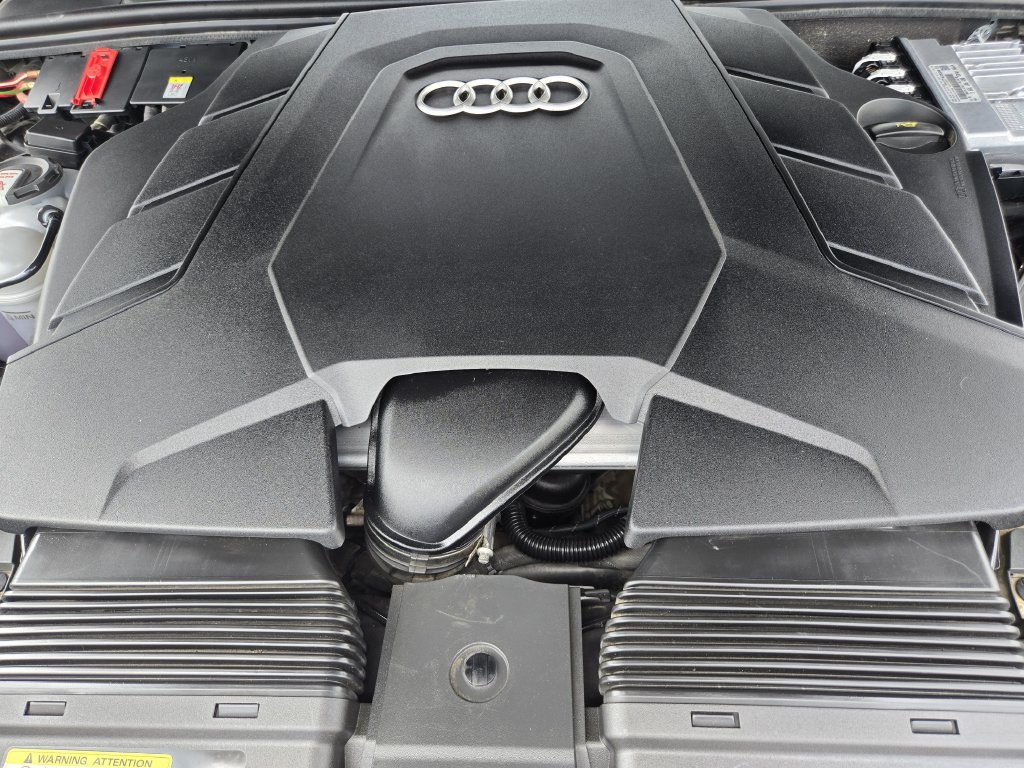 Used 2022 Audi Q7 3.0T Premium Plus AWD/4WD image 31