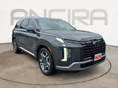 Used 2023 Hyundai Palisade Limited image 4