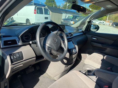 Used 2016 Honda Odyssey SE image 15