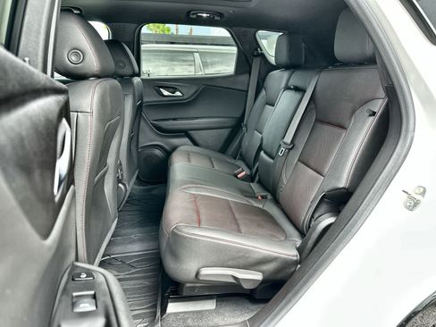 Used 2024 Chevrolet Blazer RS w/ Driver Confidence II Package FWD image 4