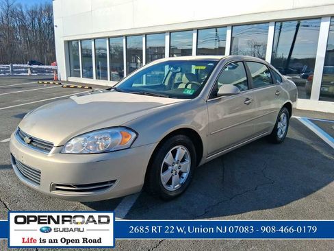 Used 2008 Chevrolet Impala LT w/ Luxury Edition Package image 3