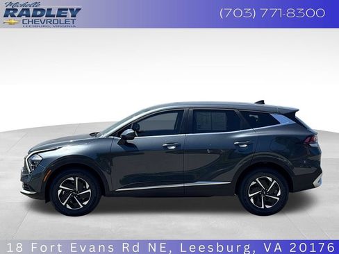 Used 2023 Kia Sportage LX AWD/4WD image 2