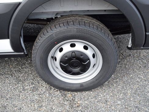 New 2026 Ford Transit 250 148 Medium Roof image 4