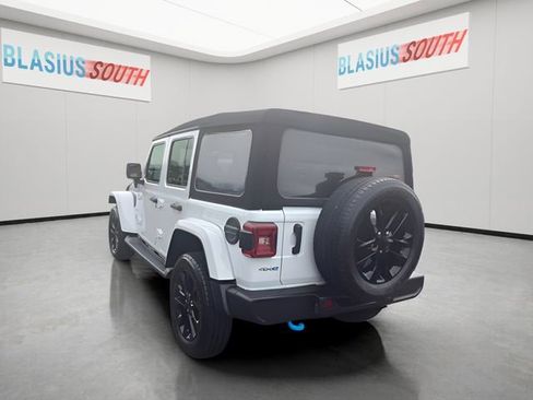 Used 2022 Jeep Wrangler Unlimited Sahara 4xe w/ Cold Weather Group image 5