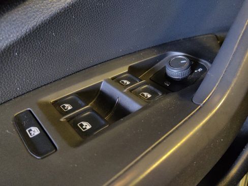 Used 2019 Volkswagen Jetta S FWD image 27