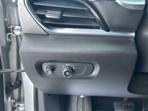 Used 2019 Chevrolet Traverse LS image 18