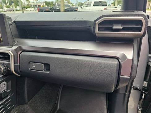 Used 2025 Toyota 4Runner SR5 AWD/4WD image 23