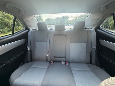 Used 2016 Toyota Corolla LE FWD image 11