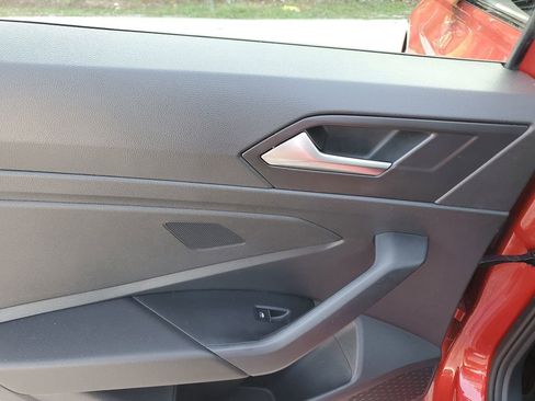 Certified 2024 Volkswagen Jetta SE w/ Panoramic Sunroof Package FWD image 17