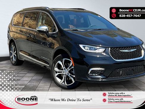 New 2026 Chrysler Pacifica Pinnacle AWD/4WD image 1