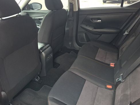 Used 2021 Nissan Sentra SR w/ Electronics Package FWD image 24