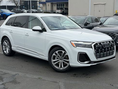 New 2026 Audi Q7 3.0T Prestige image 3