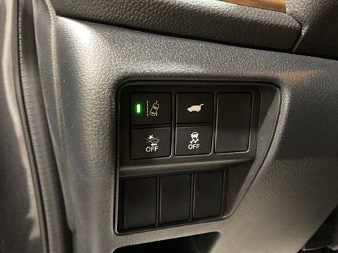 Used 2022 Honda CR-V Touring image 19