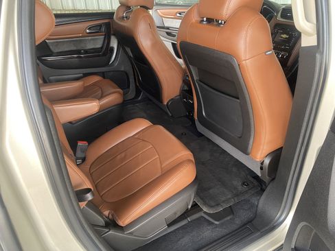 Used 2017 Chevrolet Traverse Premier image 12