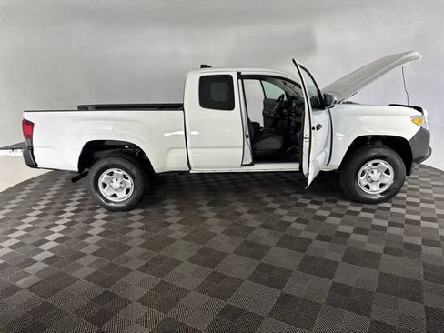 Used 2023 Toyota Tacoma SR RWD image 13