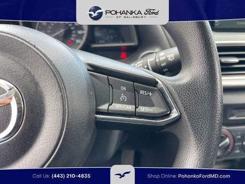 Used 2018 MAZDA MAZDA3 Sport FWD image 18