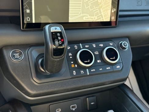 Used 2023 Land Rover Defender 130 X image 20