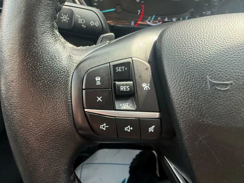 Used 2020 Ford Escape SEL image 13