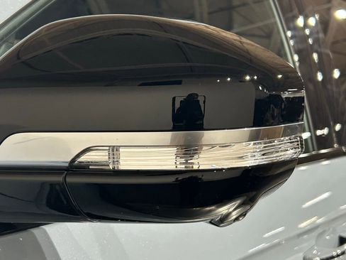 New 2026 Lincoln Navigator L Reserve AWD/4WD image 17