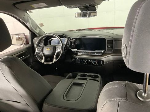 Used 2024 Chevrolet Silverado 1500 LT AWD/4WD image 16
