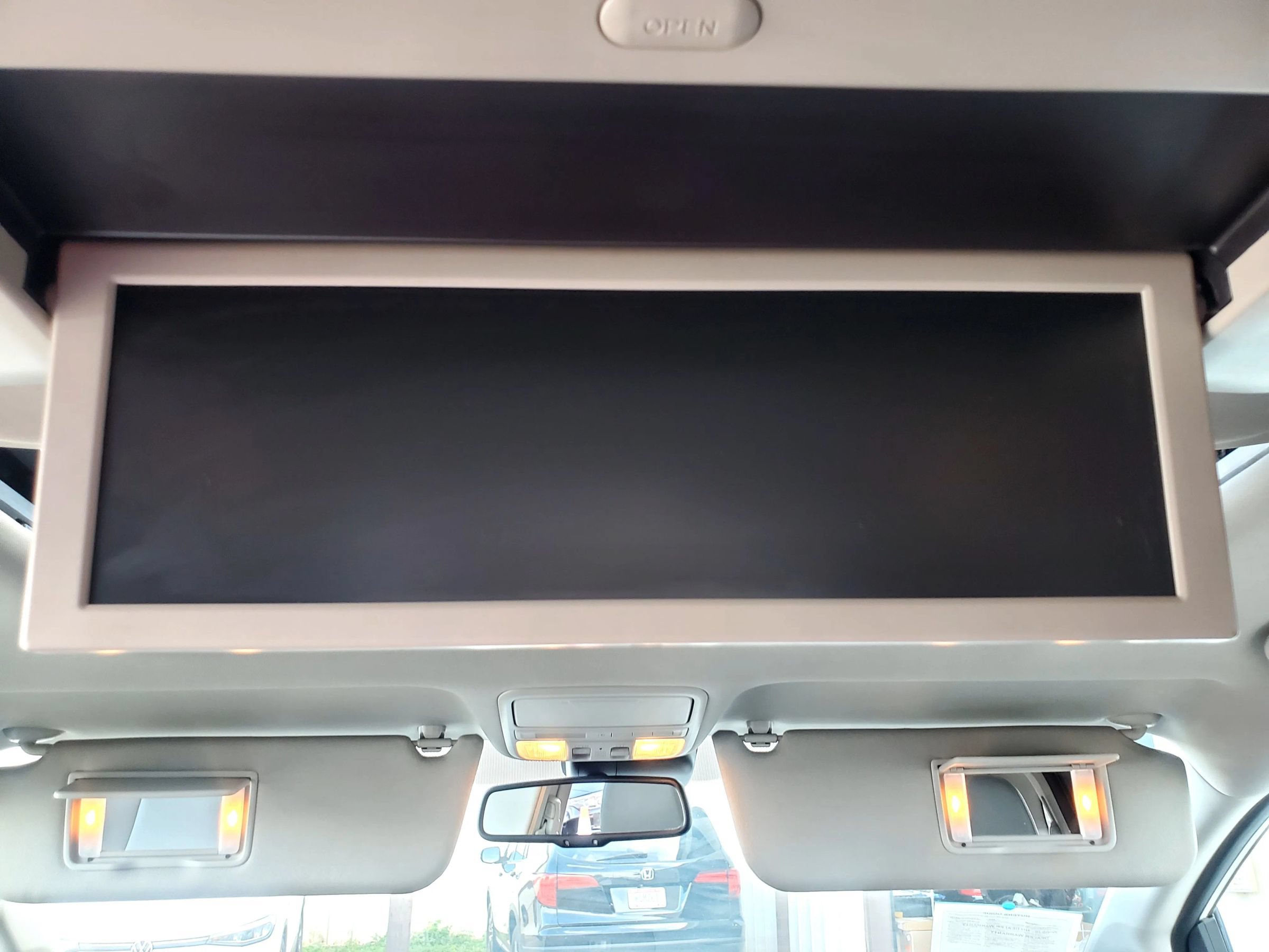 Used 2015 Honda Odyssey Touring Elite image 41