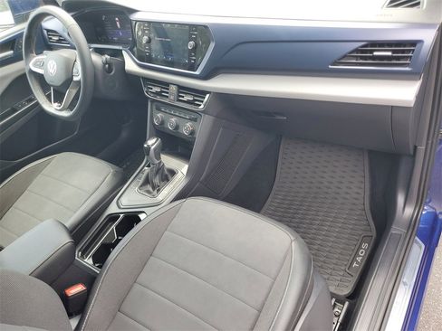 Used 2022 Volkswagen Taos SE image 38